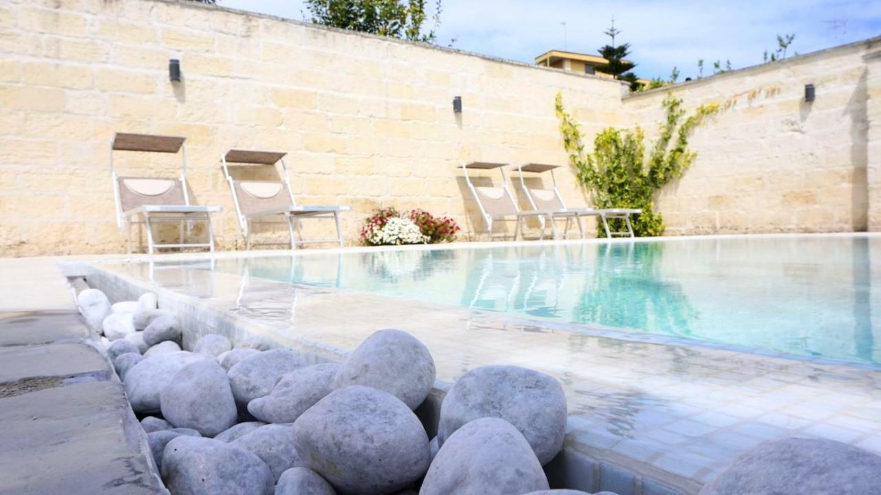 Palazzo Circolone Hotel Poggiardo Exterior photo